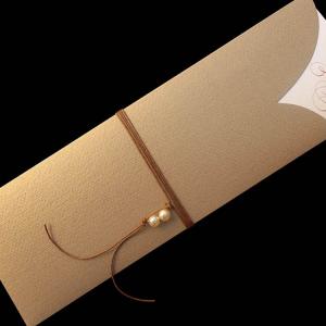 Προσκλητήρια γάμου -Γ1316 - <p>Ιδιαίτερο μακρόστενο προσκλητήριο σε vintage αποχρώσεις και αξεσουάρ με πέρλες.</p>...